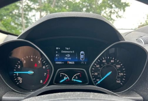 Used 2018 Ford Escape SE w/ SE Sync 3 Package AWD/4WD image 4