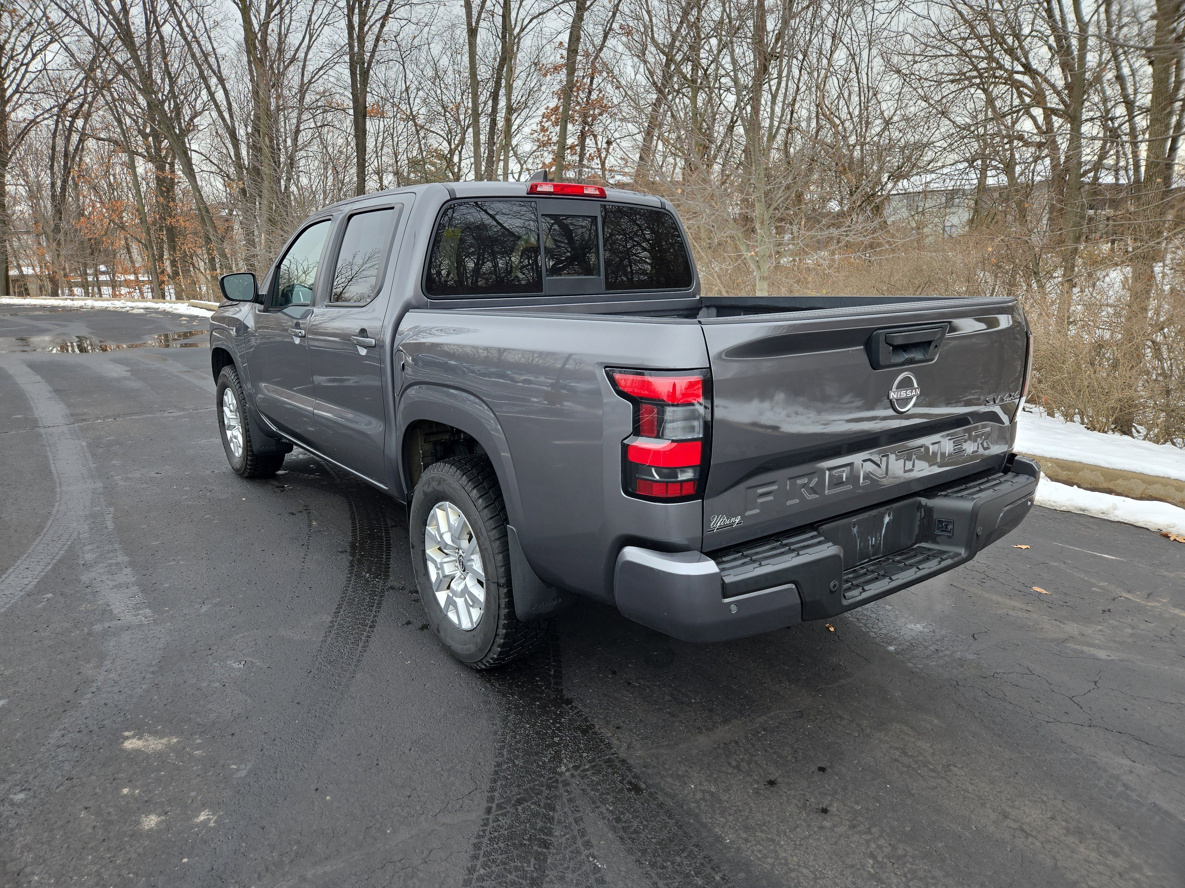Used 2022 Nissan Frontier SV w/ Technology Package image 6