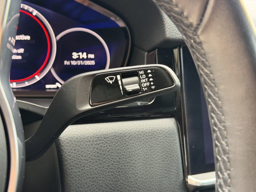 Used 2022 Porsche Cayenne Coupe image 36