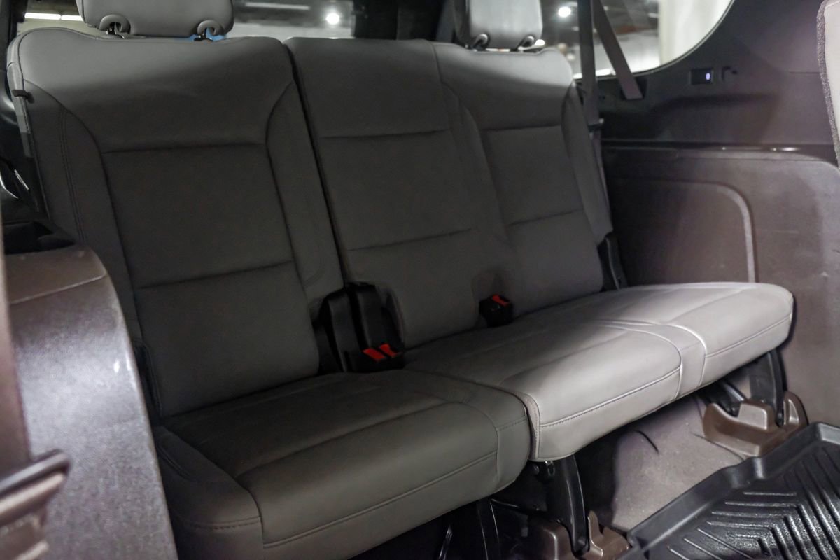 Used 2021 Chevrolet Suburban Z71 w/ Z71 Off-Road Package AWD/4WD image 34