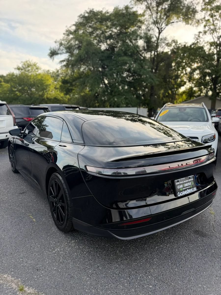 Used 2024 Lucid Air Pure RWD image 3