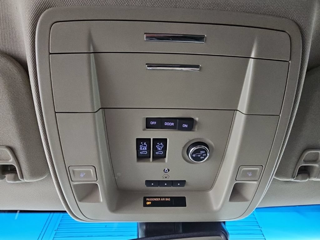 Used 2018 GMC Yukon XL Denali w/ Open Road Package AWD/4WD image 24