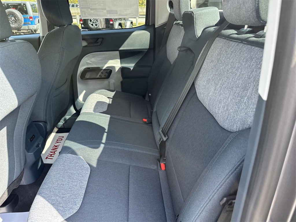 New 2025 Ford Maverick XLT image 13