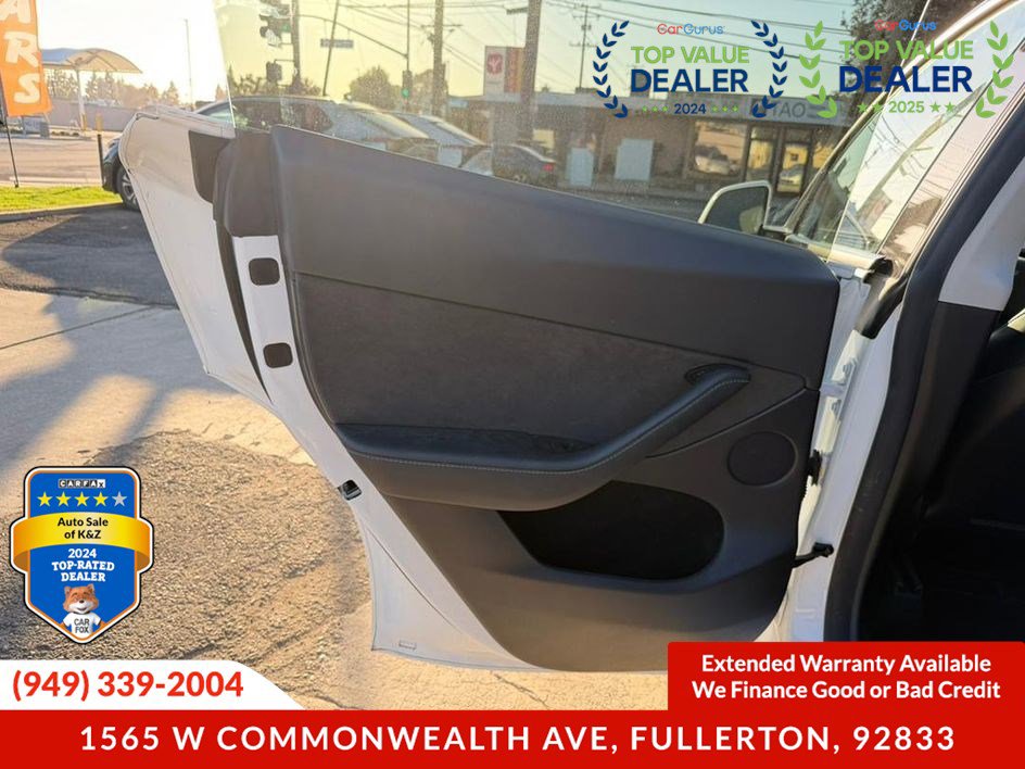 Used 2021 Tesla Model Y Long Range image 23