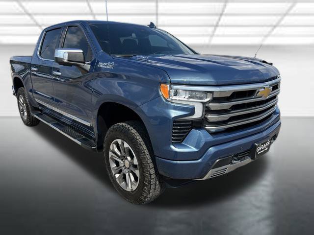Used 2024 Chevrolet Silverado 1500 High Country w/ Z71 Off-Road Package AWD/4WD image 1