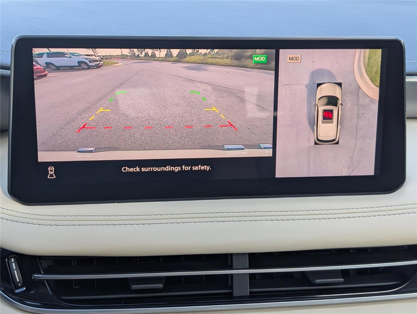 Used 2023 INFINITI QX60 Luxe w/ Cargo Package image 33