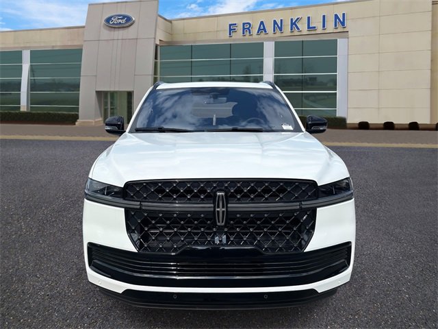 New 2025 Lincoln Navigator Reserve w/ Jet Appearance Package image 2