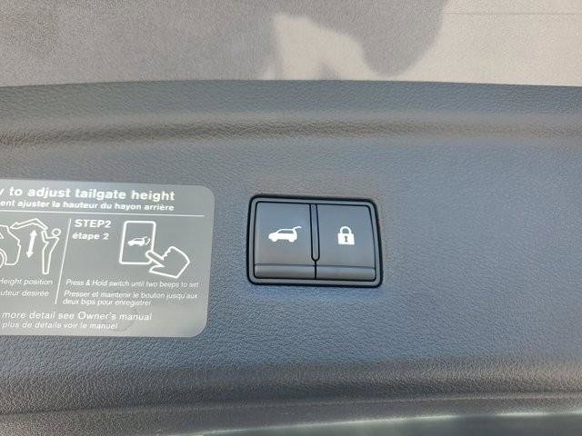 Used 2023 INFINITI QX50 Luxe image 12