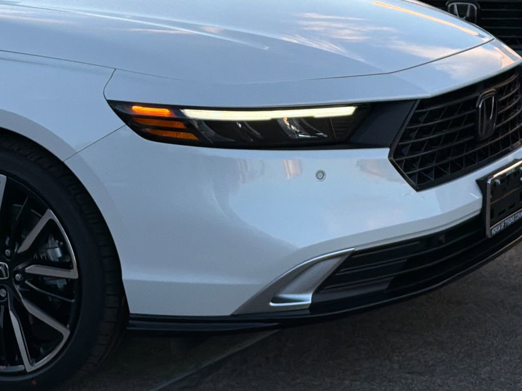 New 2025 Honda Accord Touring image 4