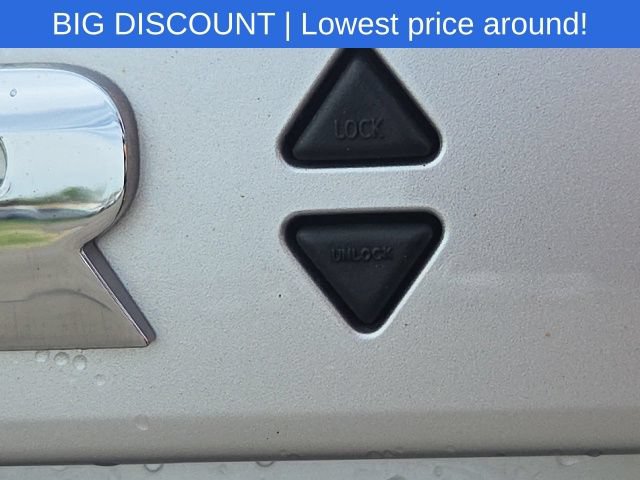 Used 2021 Toyota 4Runner SR5 AWD/4WD image 16