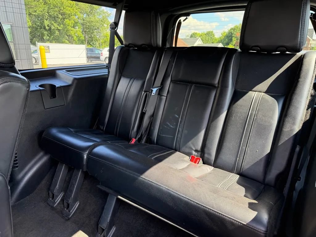 Used 2015 Lincoln Navigator L 4WD image 7