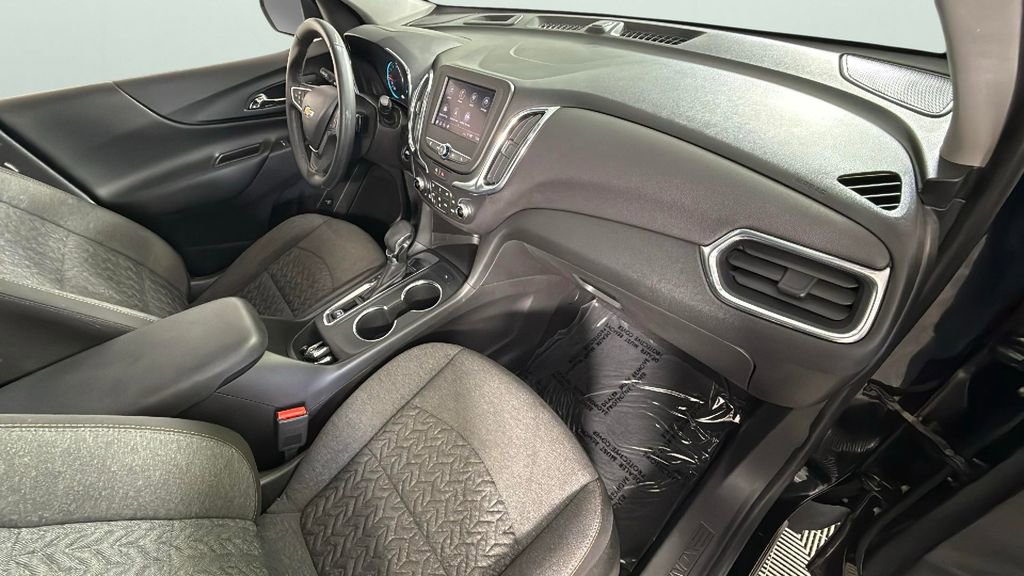 Used 2023 Chevrolet Equinox LT image 31