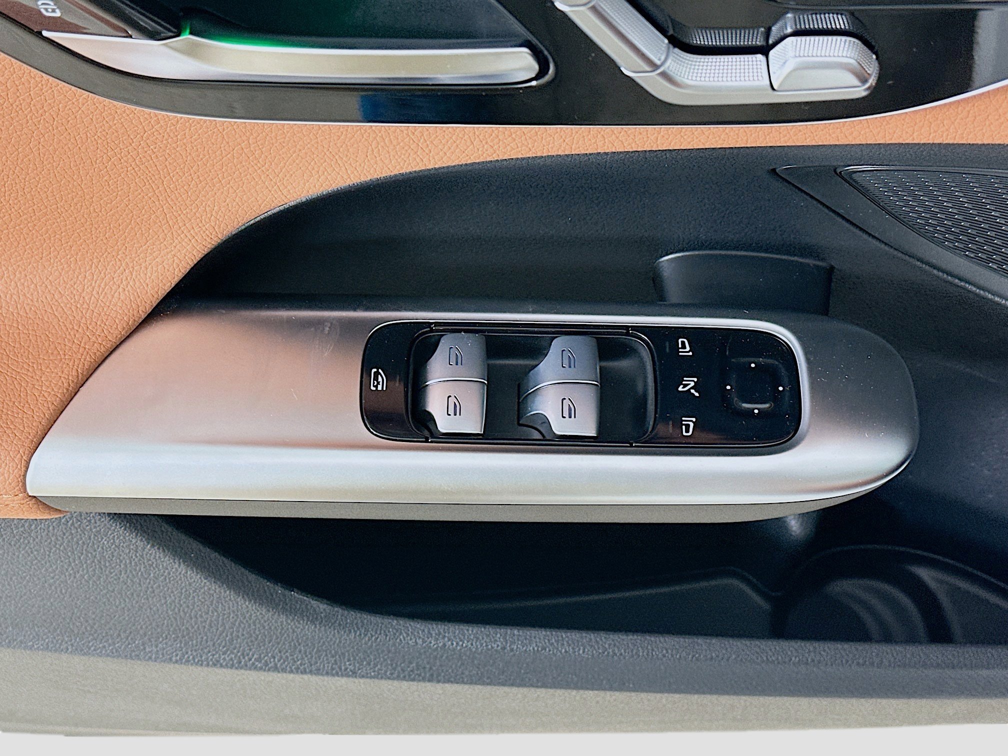 Used 2026 Mercedes-Benz C 300 4MATIC Sedan image 23