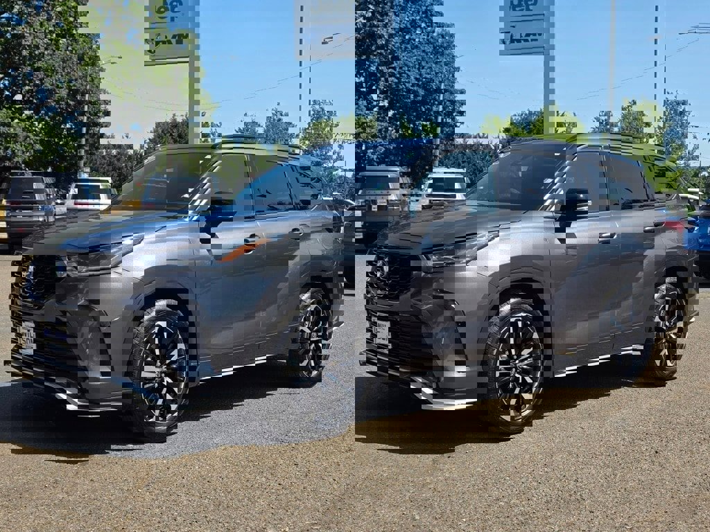 Used 2021 Toyota Highlander XSE