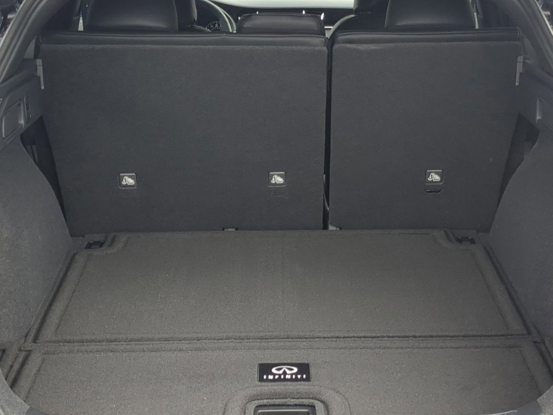Certified 2025 INFINITI QX55 Luxe w/ Cargo Package image 9