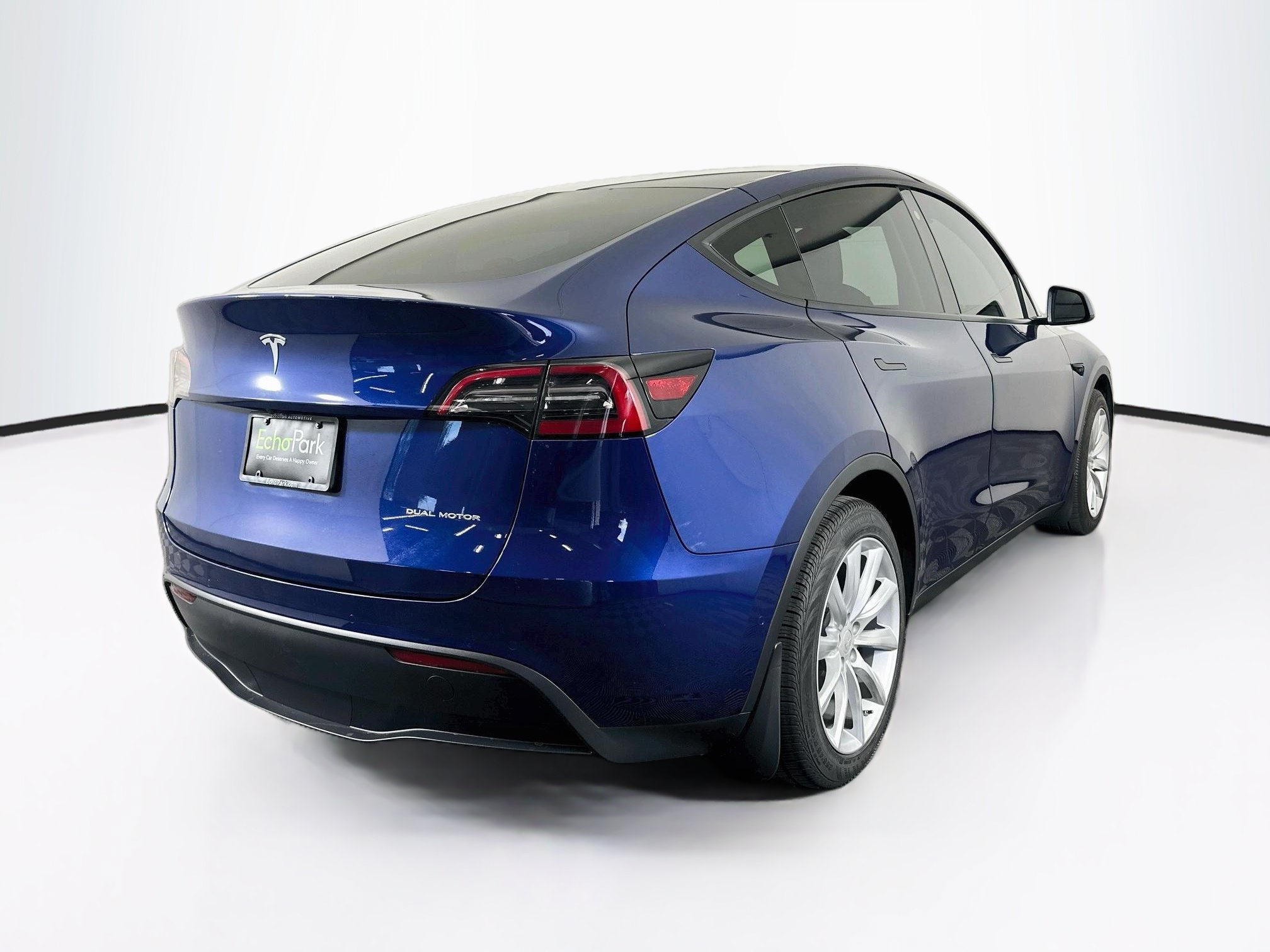 Used 2021 Tesla Model Y Long Range AWD/4WD image 9