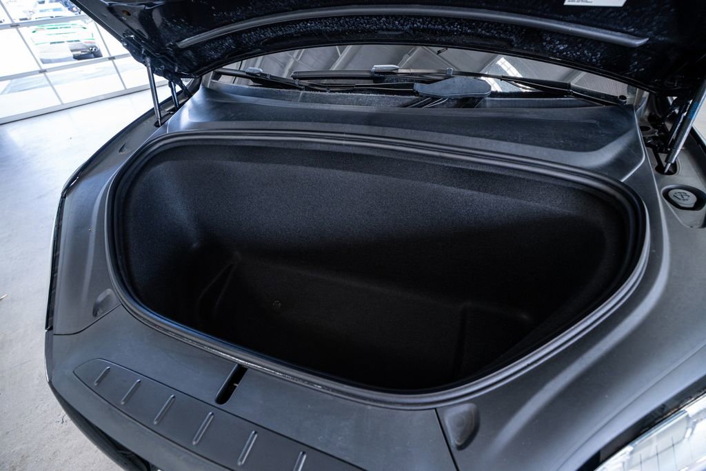 Used 2024 Tesla Model X image 57