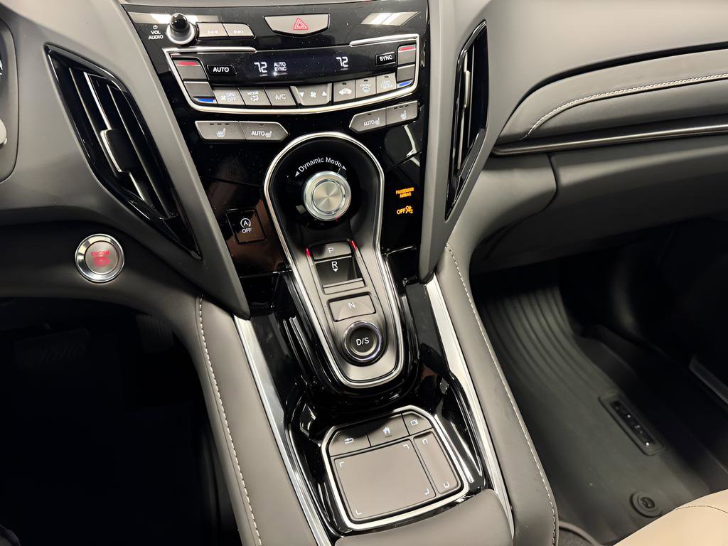 Used 2025 Acura RDX SH-AWD image 26