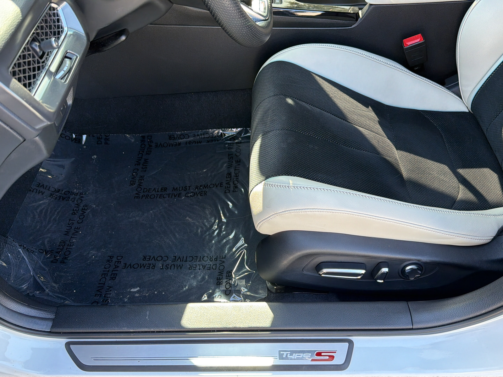 Used 2025 Acura Integra Type S FWD image 33