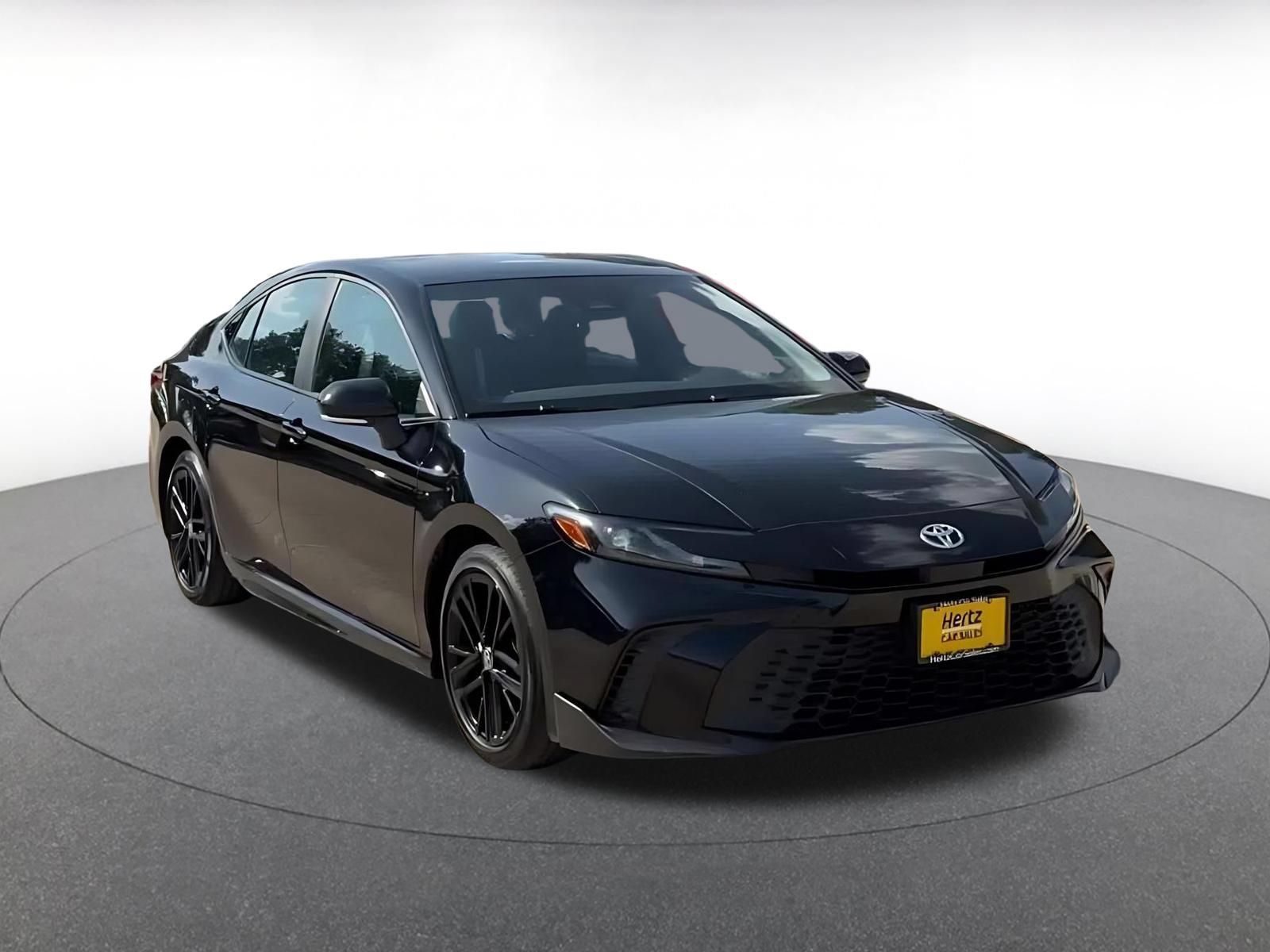 Used 2026 Toyota Camry SE FWD image 3