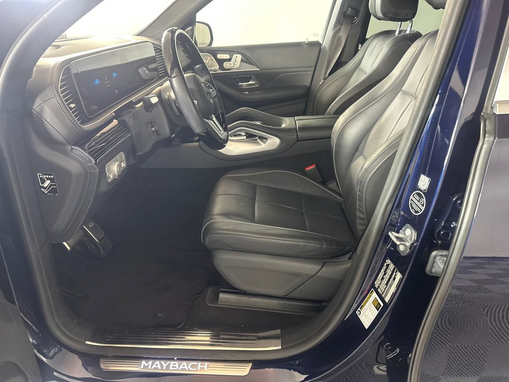 Used 2021 Mercedes-Benz Maybach GLS 600 4MATIC image 3