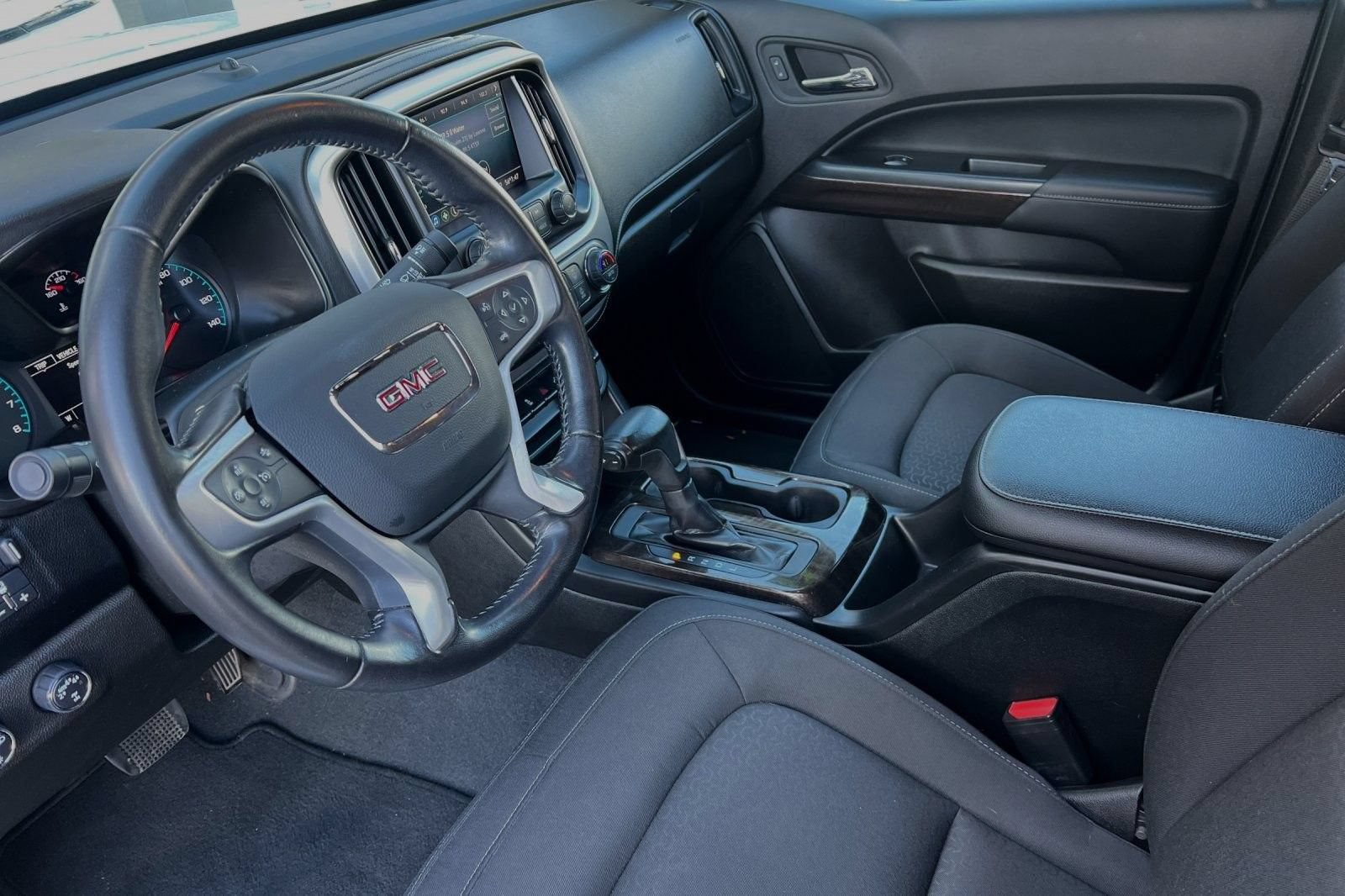 Used 2021 GMC Canyon Elevation w/ Driver Alert Package AWD/4WD image 8