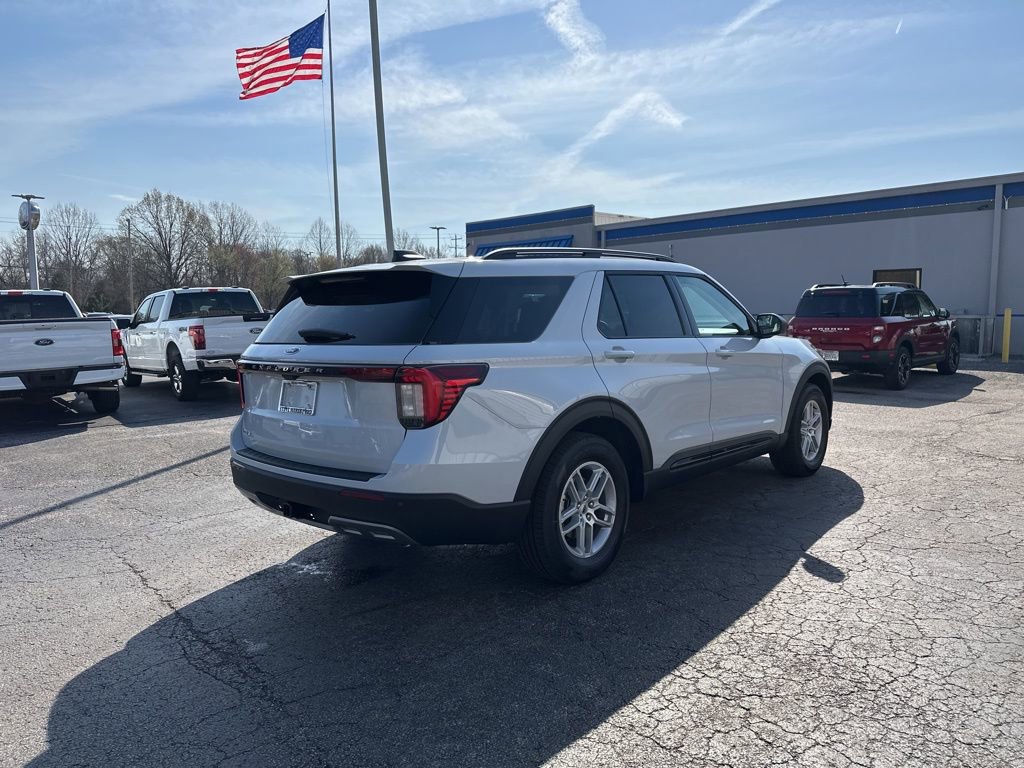 New 2026 Ford Explorer Active image 10