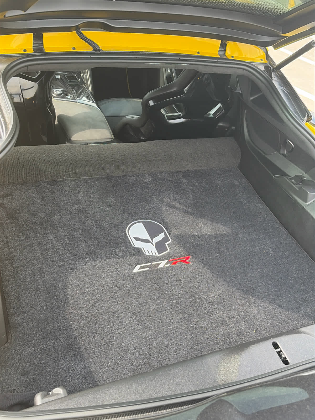 Used 2015 Chevrolet Corvette Z06 w/ 3LZ Preferred Equipment Group RWD image 5