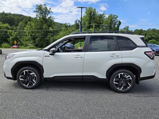 New 2025 Subaru Forester Premium image 4