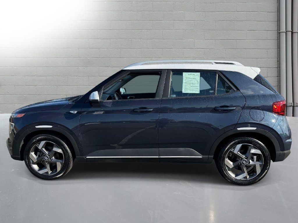 Used 2024 Hyundai Venue Limited FWD image 5