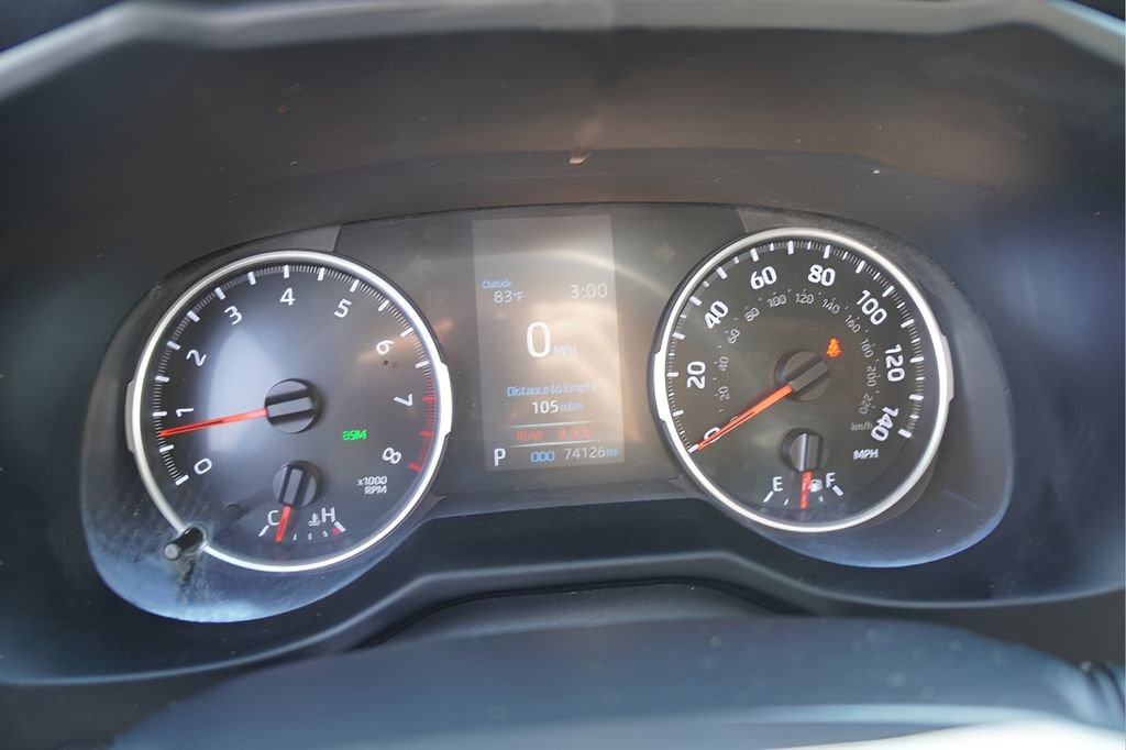 Used 2021 Toyota RAV4 XLE Premium image 19