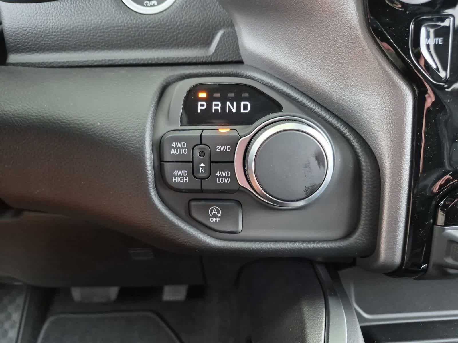 New 2026 RAM 1500 Big Horn AWD/4WD image 33