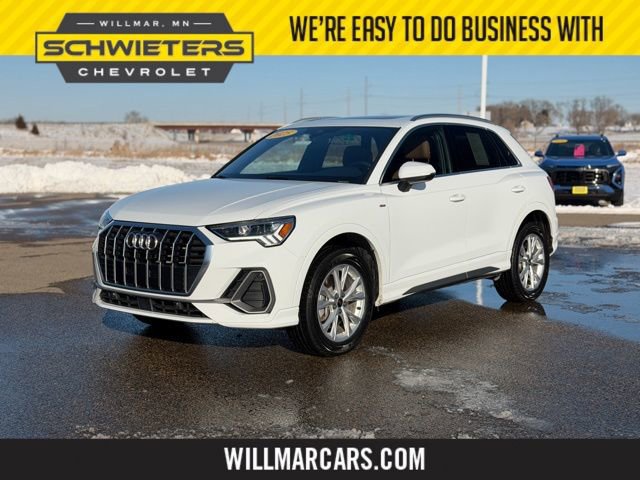 Used 2025 Audi Q3 2.0T Premium image 1