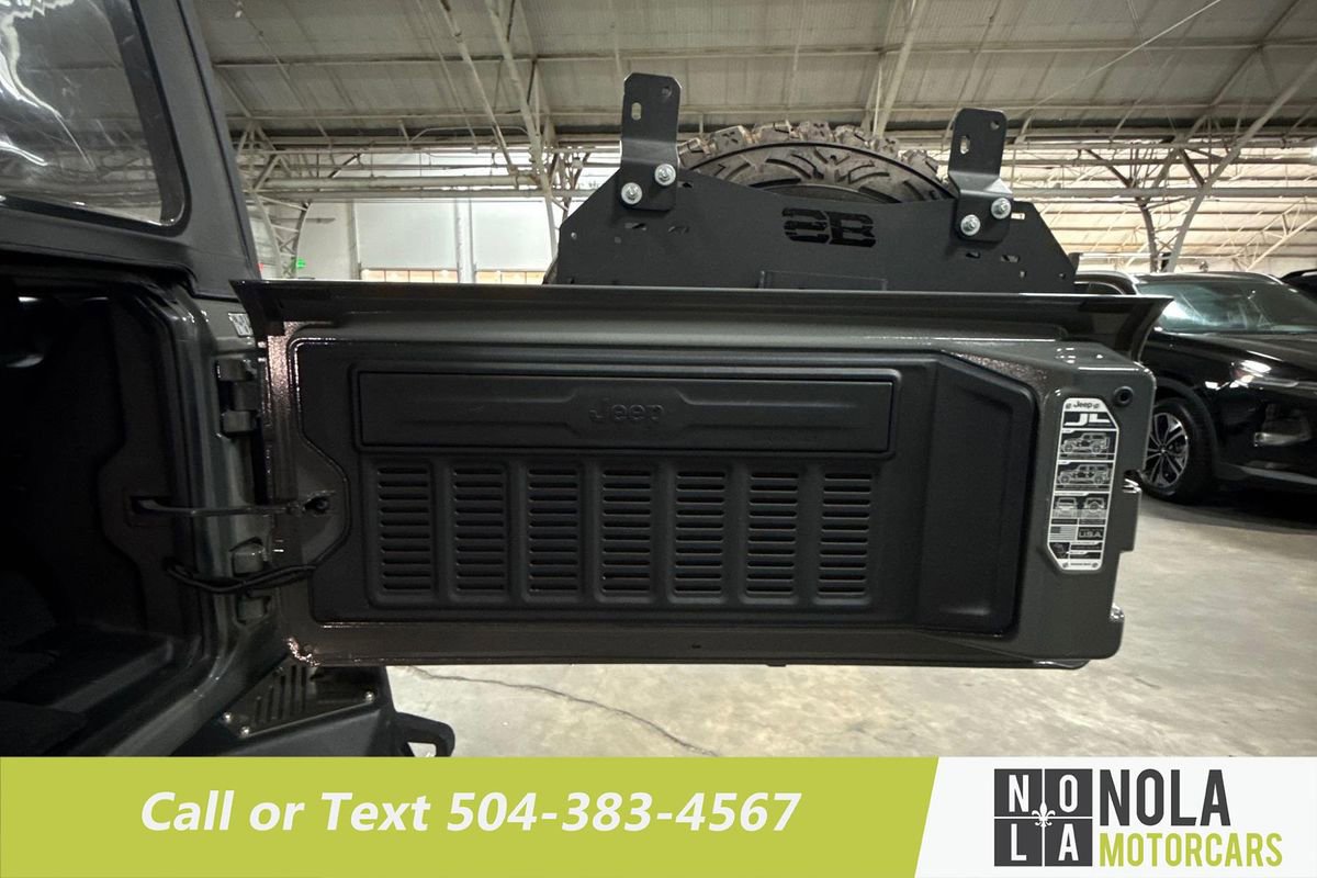 Used 2020 Jeep Wrangler Sport image 27