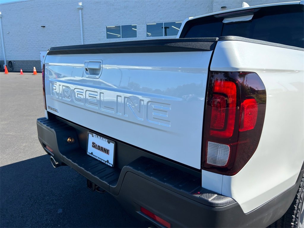 New 2025 Honda Ridgeline RTL image 18