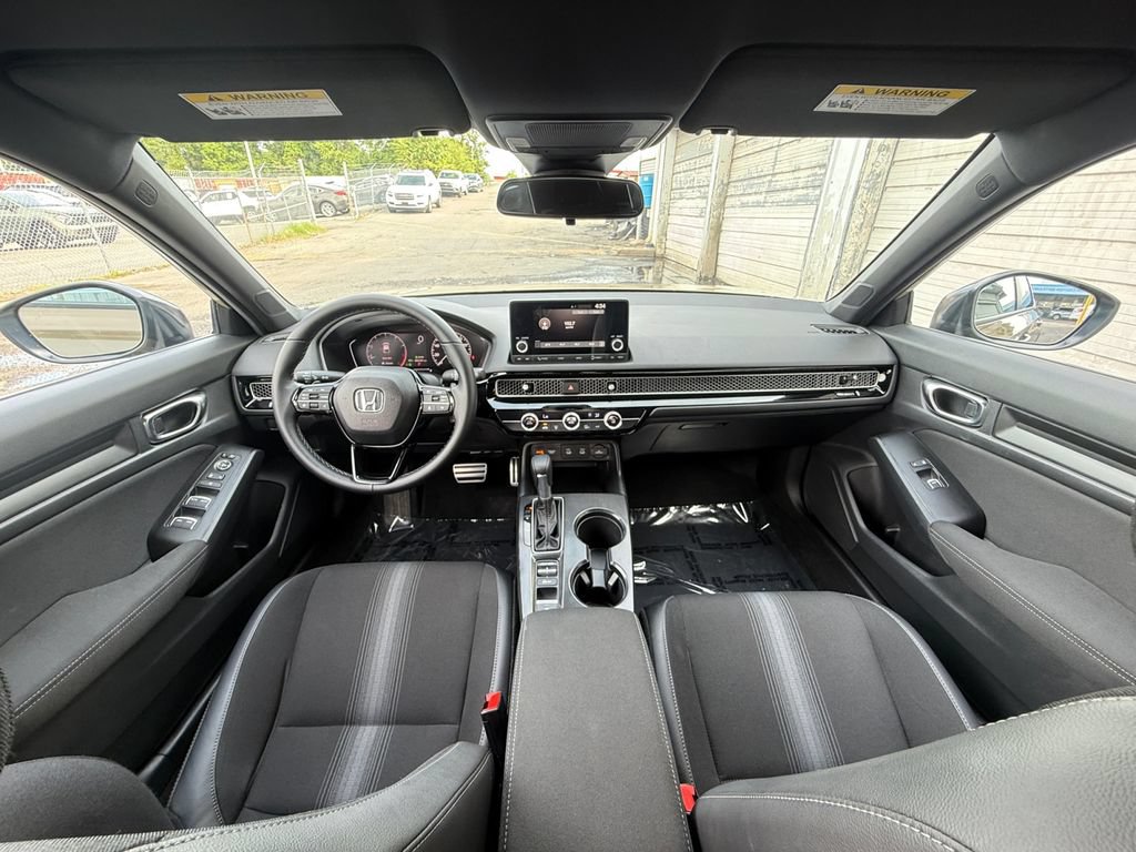 Used 2025 Honda Civic Sport image 22