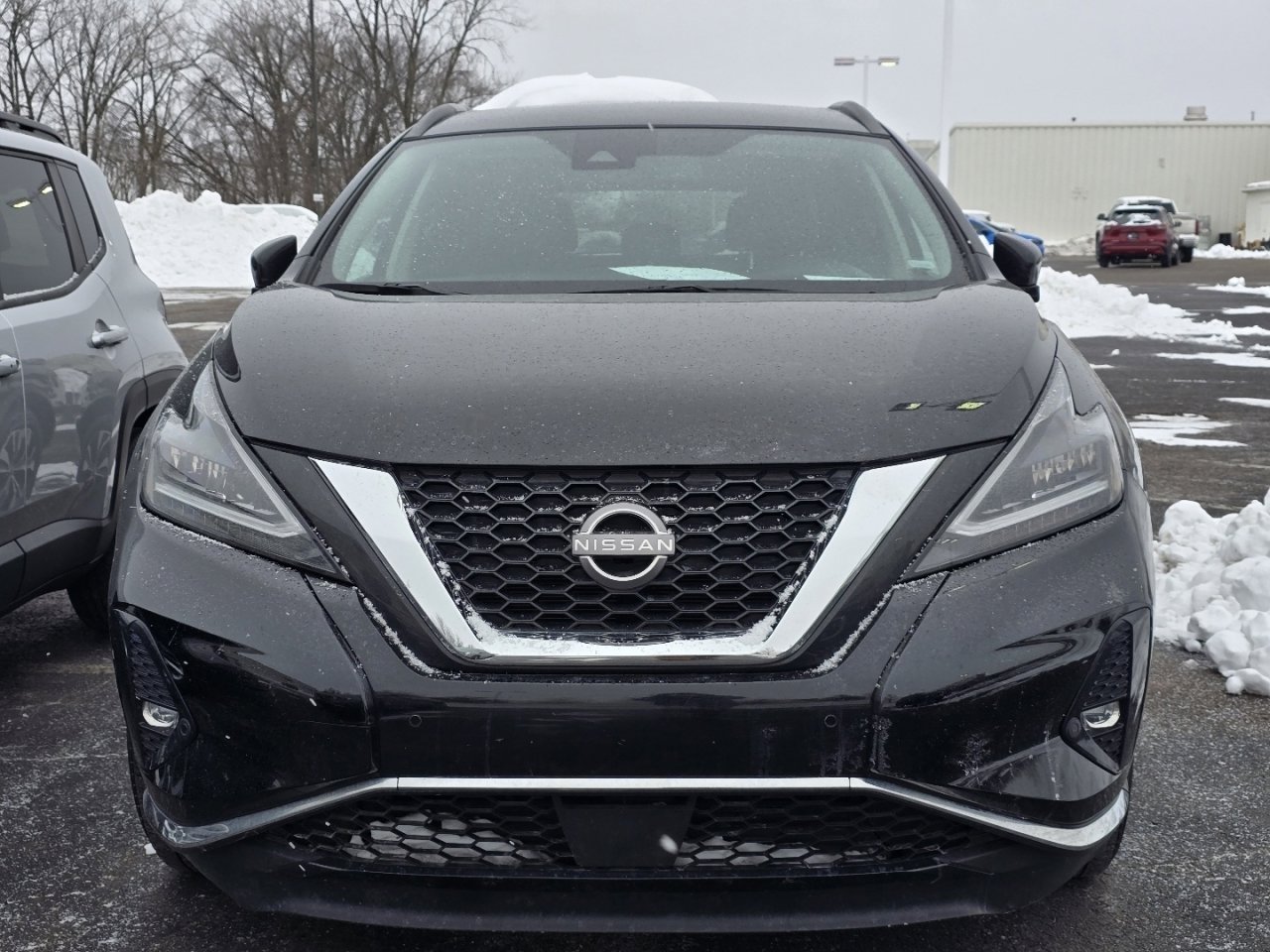 Used 2024 Nissan Murano SV image 2