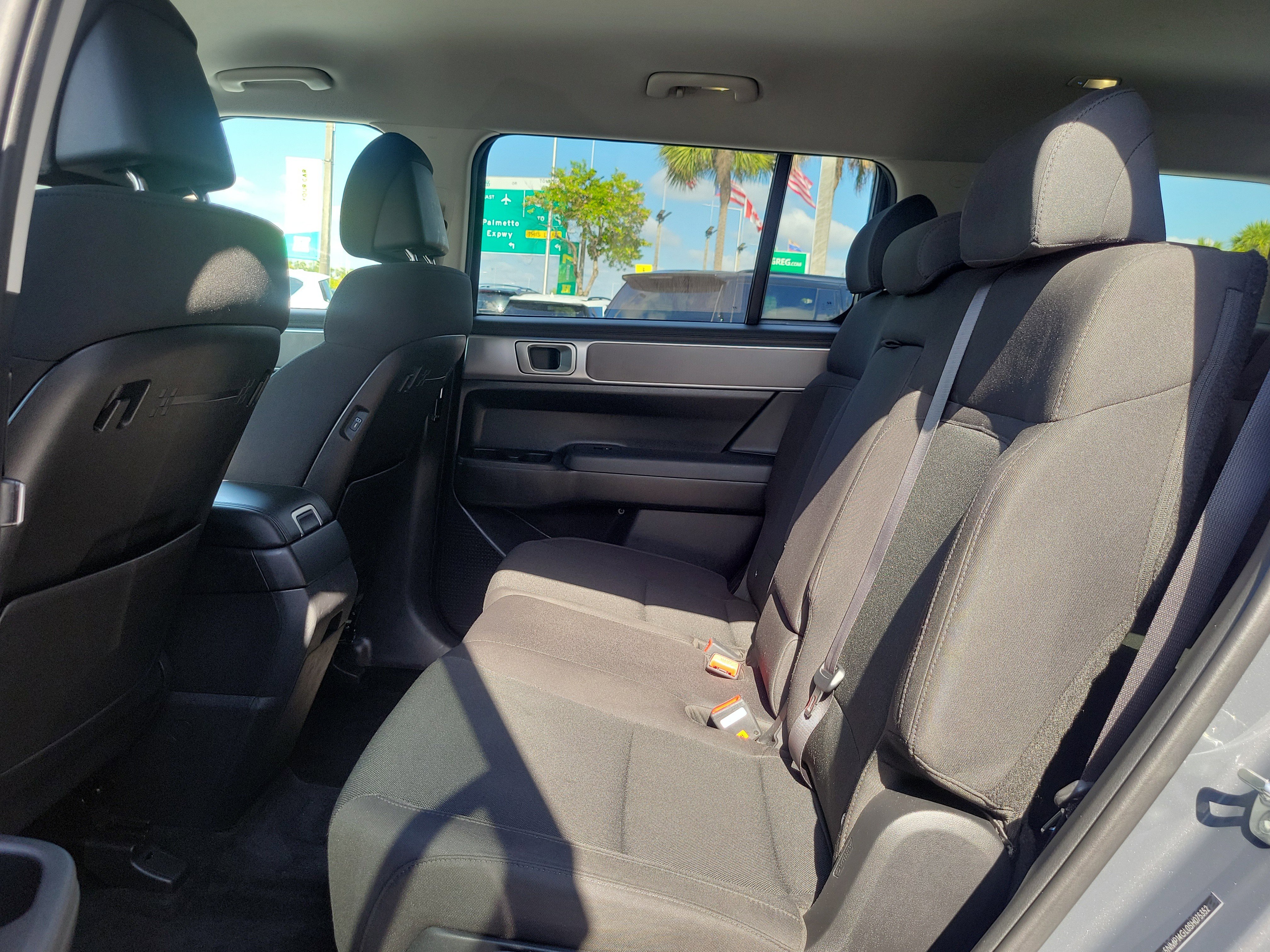 Used 2025 Hyundai Santa Fe SE image 11