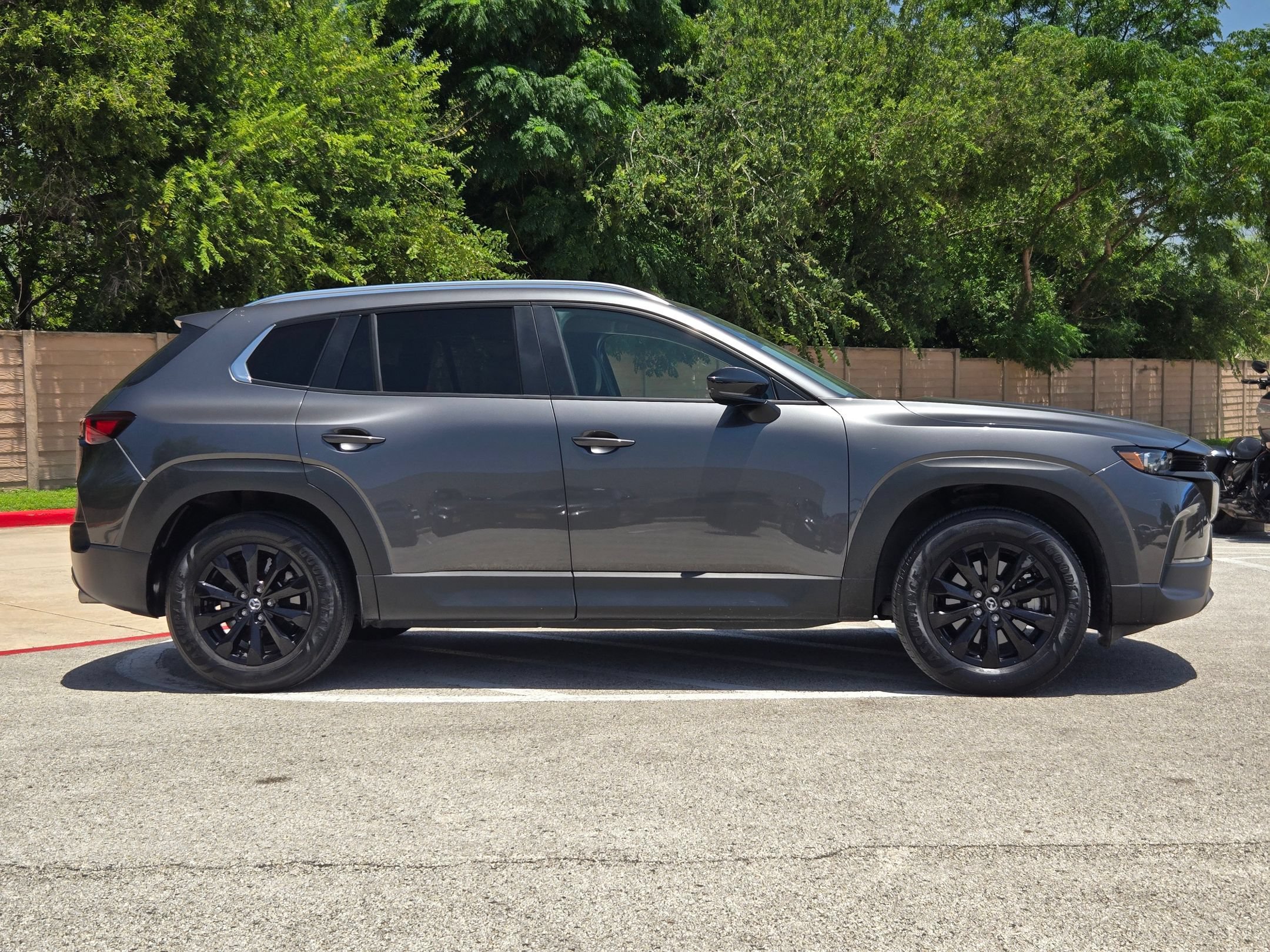 Used 2025 MAZDA CX-50 AWD 2.5 S w/ Preferred Package image 2
