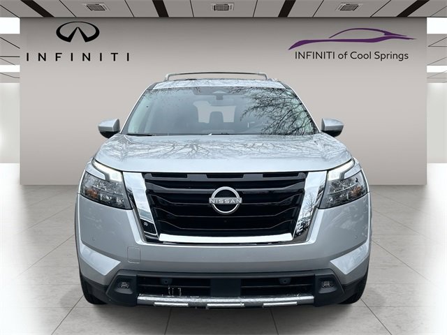 Used 2025 Nissan Pathfinder Platinum w/ Cargo Package image 2