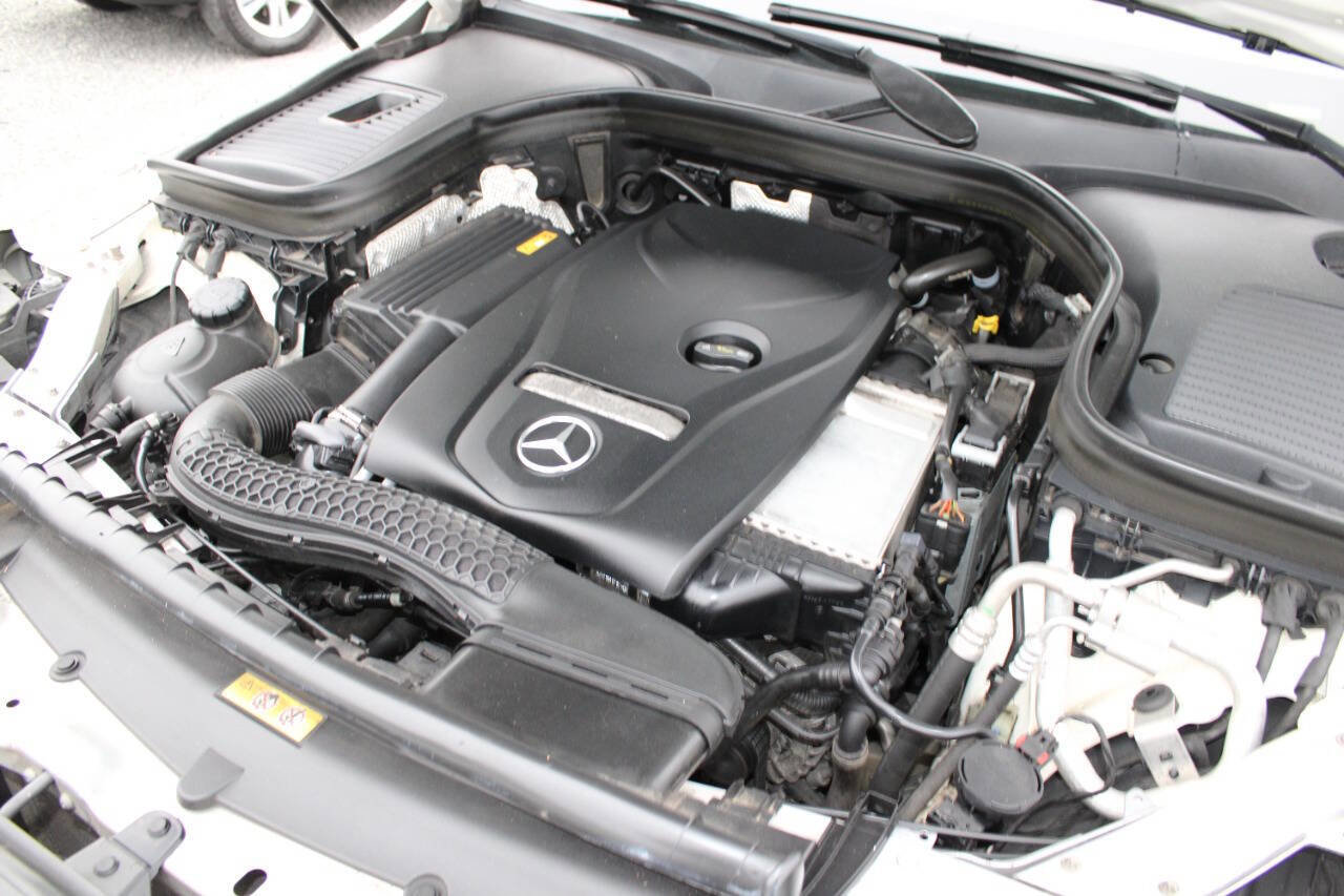 Used 2019 Mercedes-Benz GLC 300 GLC 300 4MATIC AWD 4dr SUV image 28
