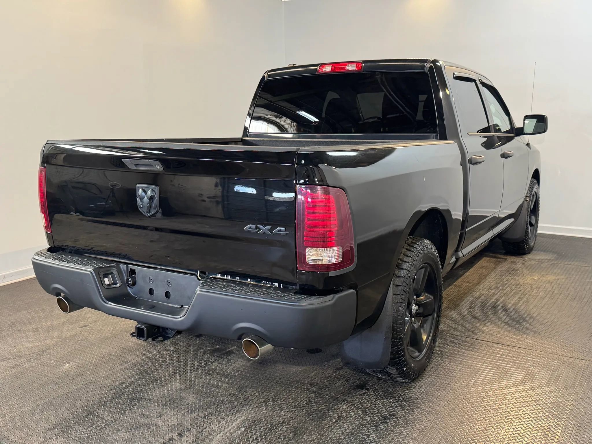 Used 2014 RAM 1500 Express w/ Black Ram 1500 Express Group image 5