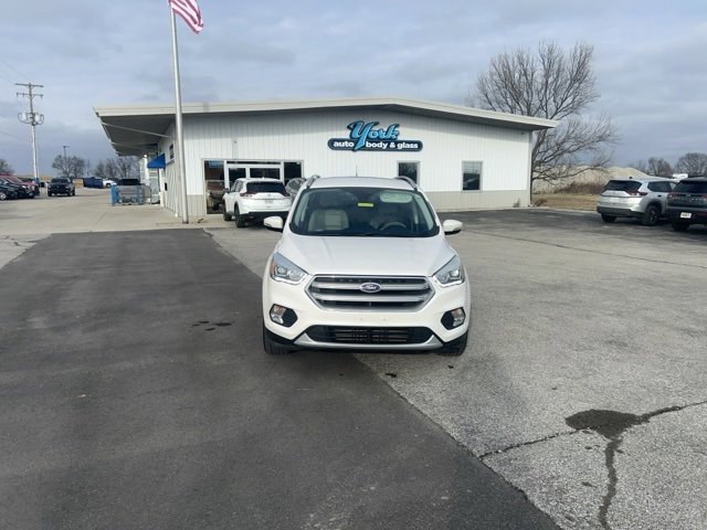 Used 2017 Ford Escape Titanium image 3