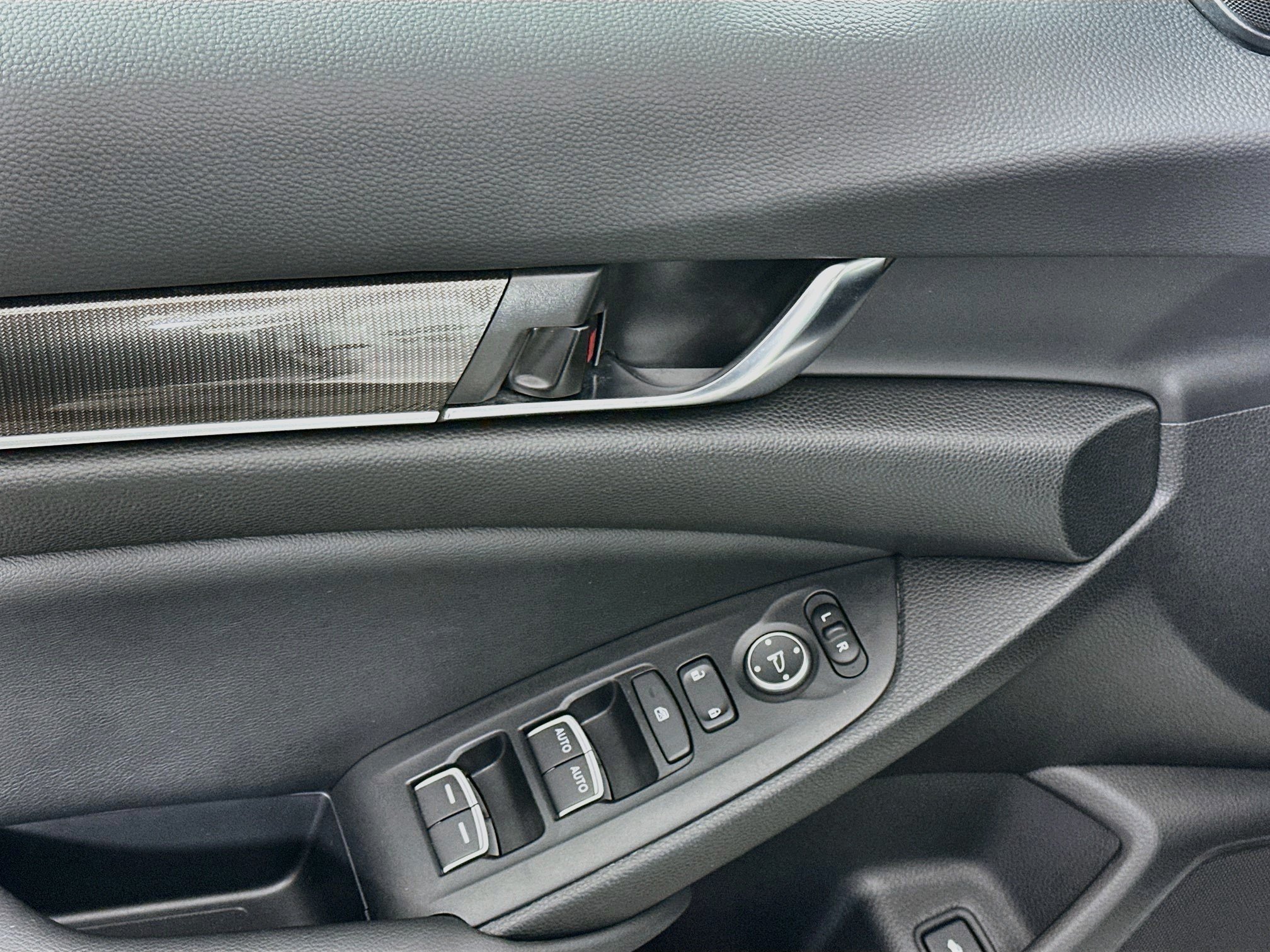 Used 2022 Honda Accord Sport image 15