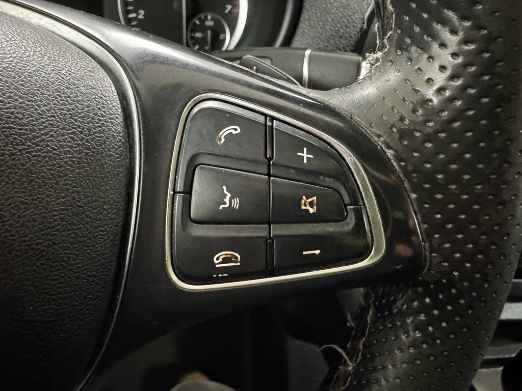 Used 2018 Mercedes-Benz Metris Passenger image 21