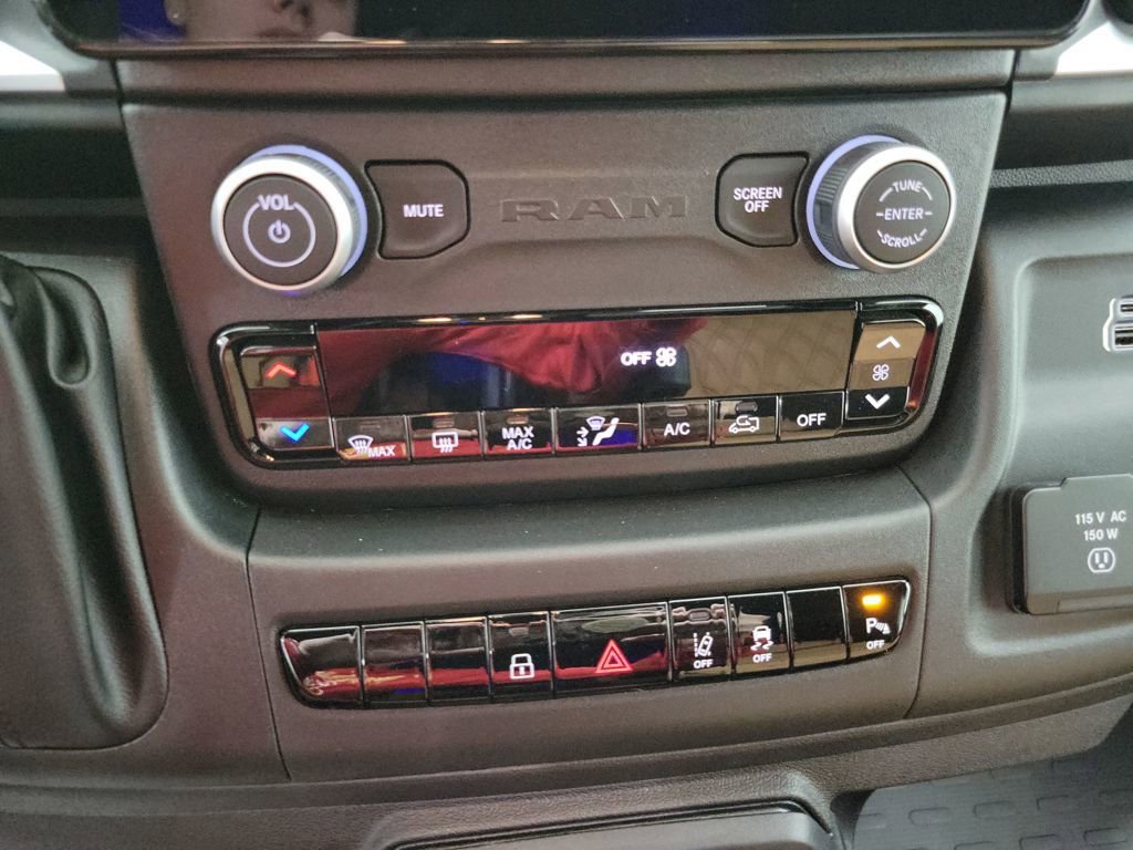 Used 2024 RAM ProMaster 3500 image 29