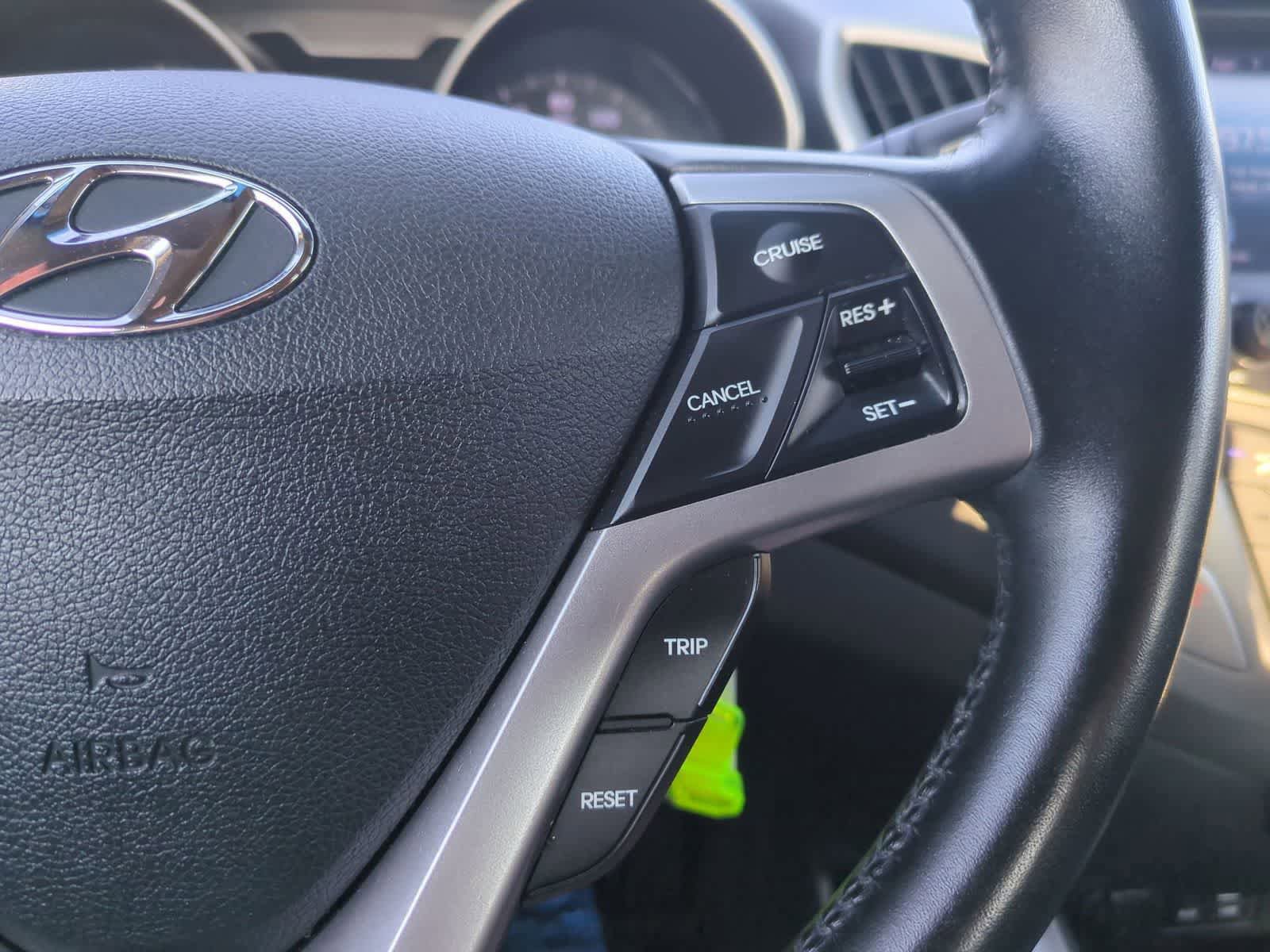 Used 2017 Hyundai Veloster image 22