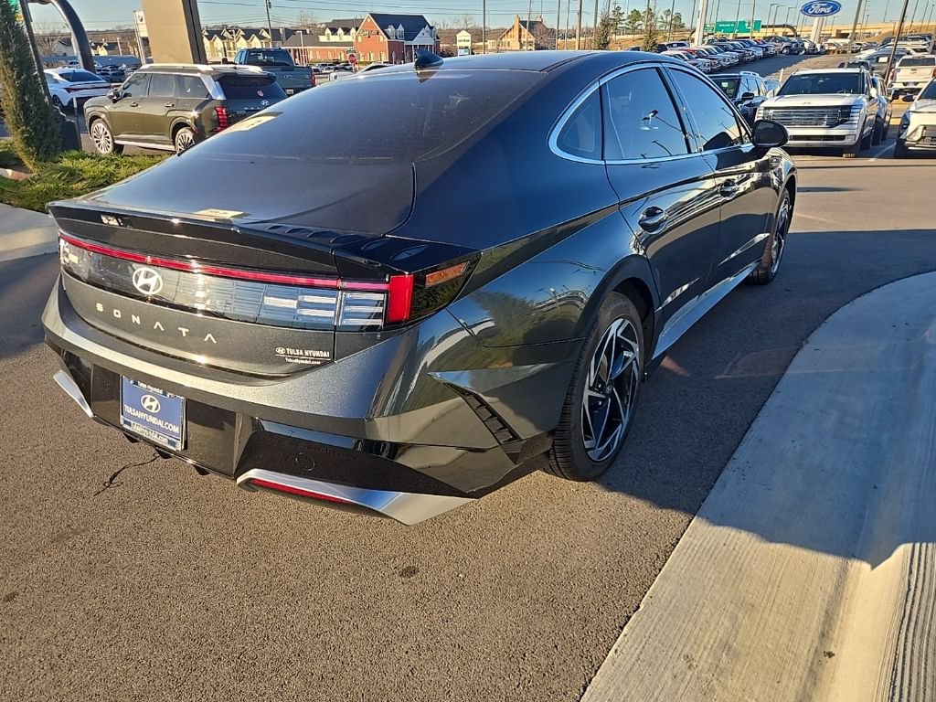 New 2026 Hyundai Sonata SEL FWD image 8