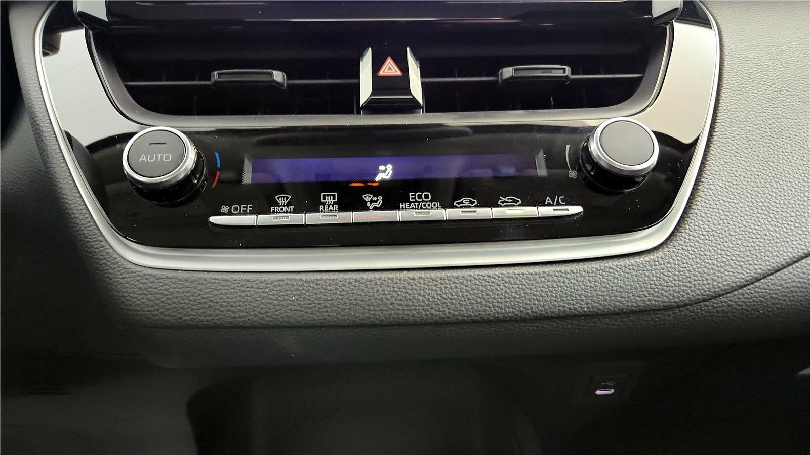 Used 2023 Toyota Corolla LE w/ Carpet Mat Package (TMS) image 30