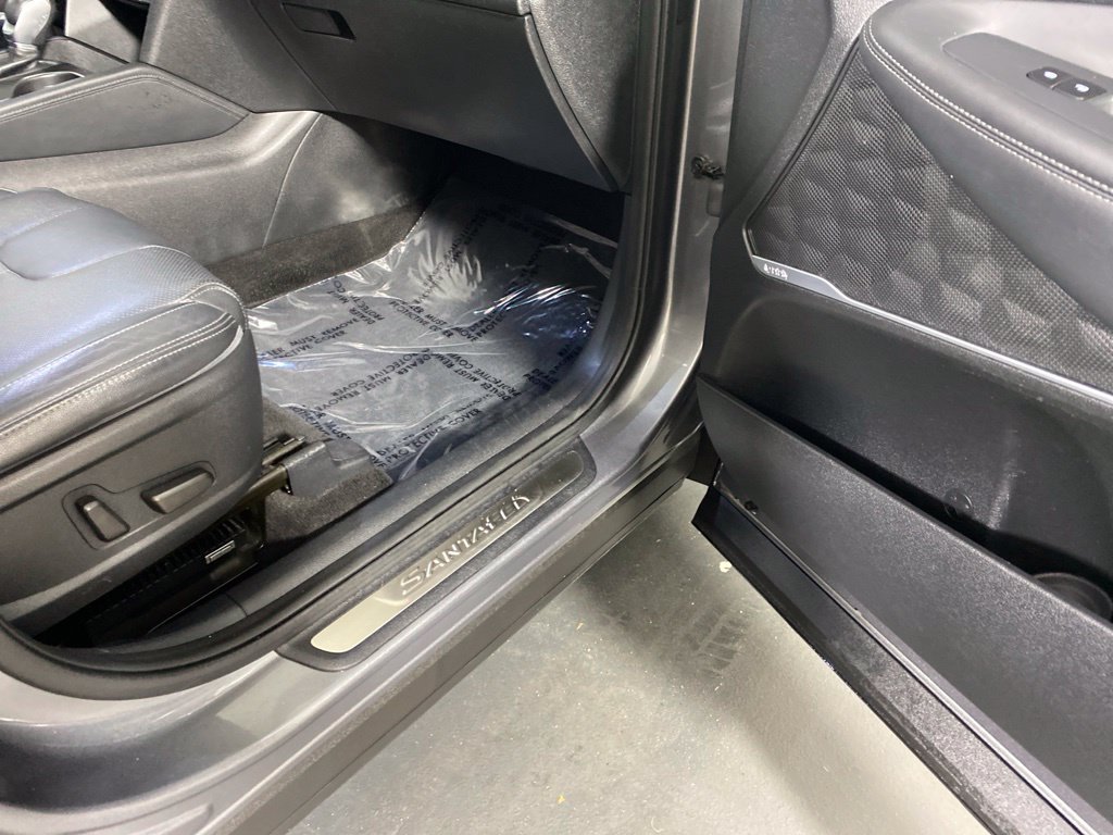 Used 2020 Hyundai Santa Fe Limited AWD/4WD image 33